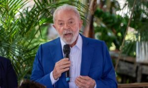 Leia mais sobre o artigo “Não podemos nos conformar com homens matando mulheres”, diz Lula