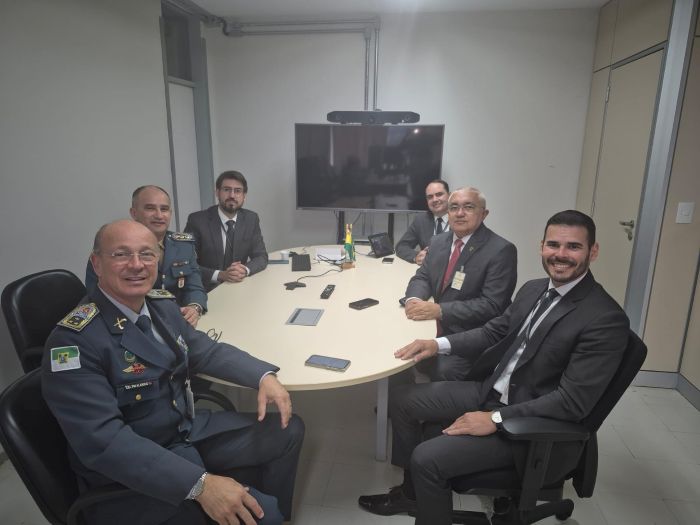 Leia mais sobre o artigo Comandante-Geral da PMRN articula fortalecimento do programa Território Seguro em reunião no Ministério da Justiça
