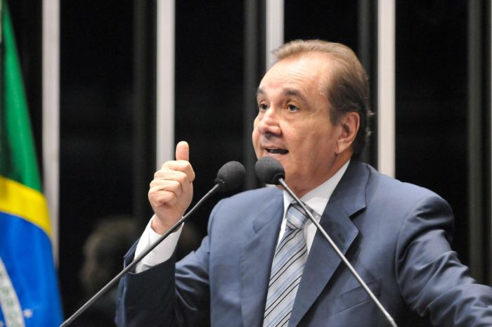 Leia mais sobre o artigo Eleito por unanimidade, José Agripino Maia assume Conselho Curador da Fundação Índigo