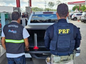 Leia mais sobre o artigo Operação Majorare: PRF na Paraíba integra força-tarefa para combater abusos e fraudes em postos de combustíveis