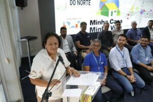 Leia mais sobre o artigo Governo do RN assina contratos com a CEF para construir moradias e levar água à zona rural