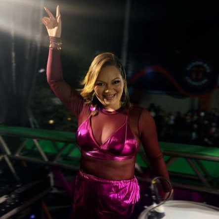 Leia mais sobre o artigo A cantora Aline Dantas é a grande revelação do Carnaval 2k26 na região do Mato Grande e Litoral Norte