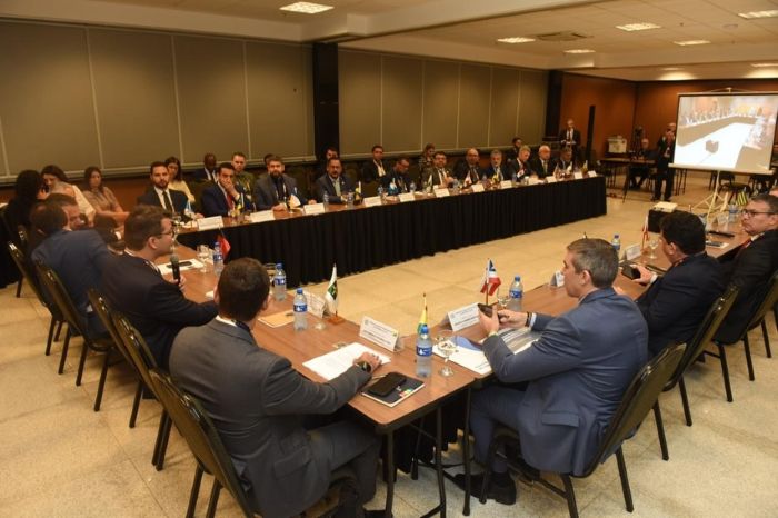 Leia mais sobre o artigo Secretário da SESED participa de reunião do CONSESP durante Conferência de Segurança em Brasília