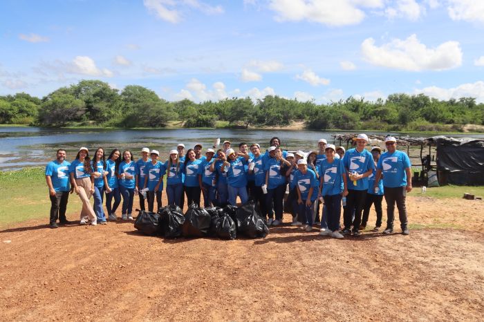 Leia mais sobre o artigo Ação de limpeza no Rio Piranhas-Açu mobiliza estudantes e reforça conscientização ambiental em Pendências/RN