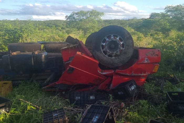 Leia mais sobre o artigo Acidente com caminhão na RN-120 em São Paulo do Potengi, deixa um morto e dois feridos