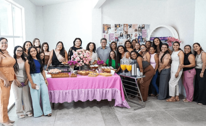 Leia mais sobre o artigo Em café da manhã com servidoras, prefeito de Jandaíra reforça importância das mulheres no desenvolvimento do município