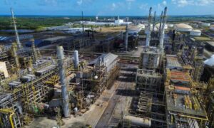 Leia mais sobre o artigo Petrobras reajusta preço do diesel em R$ 0,38 por litro