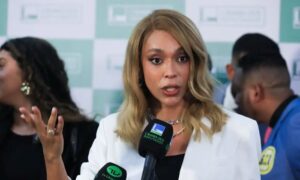 Leia mais sobre o artigo Câmara: Comissão de Direitos da Mulher elege primeira presidente trans