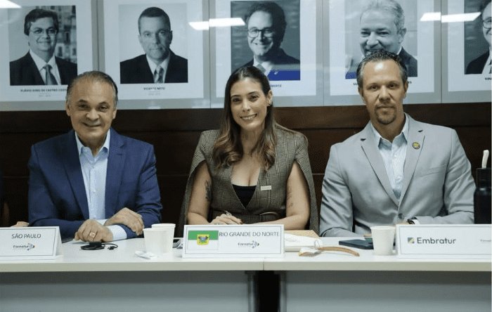 Leia mais sobre o artigo Nordestina Marina Marinho é reconduzida à presidência do Fórum de Dirigentes estaduais de Turismo