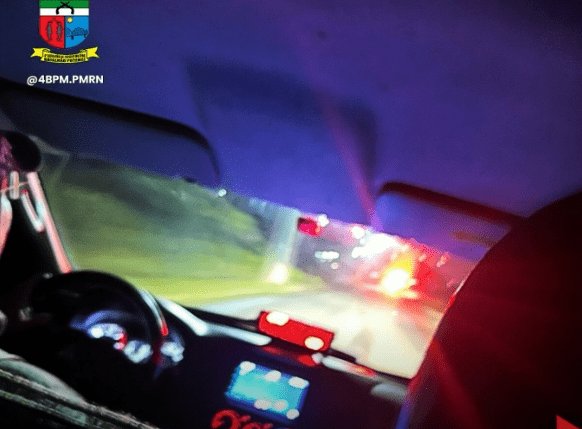 Leia mais sobre o artigo Polícia Militar apreende adolescente após manobra perigosa terminar com criança de um ano ferida