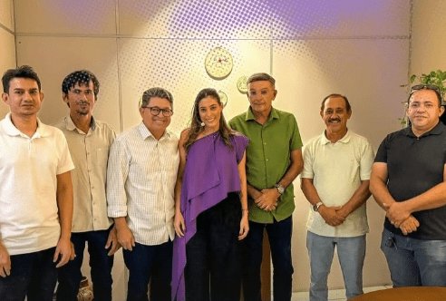 Leia mais sobre o artigo Jandaíra: Prefeito e vereadores participam de audiência na Secretaria Estadual de Turismo