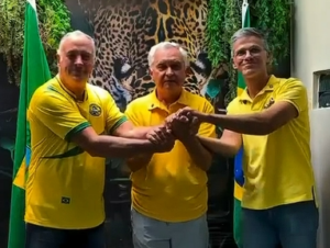 Leia mais sobre o artigo TROPA BOLSONARISTA: Lançamento de Chapa de Direita conta com o “Bolsonarismo Raiz”: Coronel Hélio, Coronel Azevêdo e General Girão