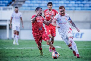 Leia mais sobre o artigo De virada, América derrota Potiguar e abre vantagem na semifinal do Campeonato Potiguar