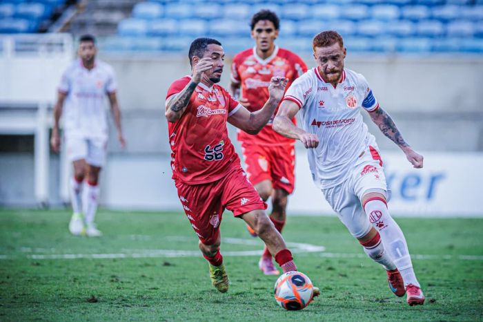 Leia mais sobre o artigo De virada, América derrota Potiguar e abre vantagem na semifinal do Campeonato Potiguar