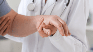 Leia mais sobre o artigo Saúde: Avanços no tratamento do Parkinson ampliam qualidade de vida de pacientes
