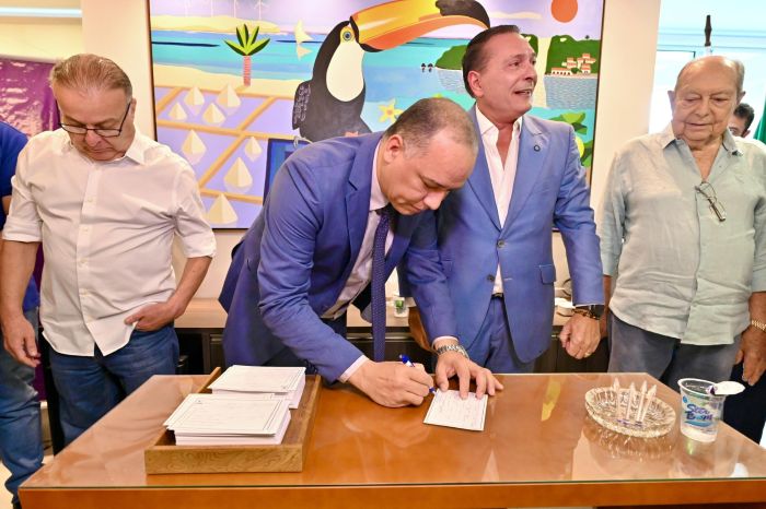 Leia mais sobre o artigo PSDB recebe filiação do deputado Taveira Júnior e reforça nominata para as eleições de 2026