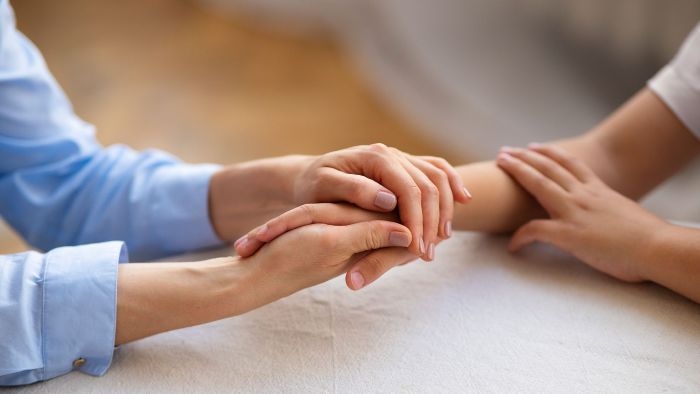 Leia mais sobre o artigo Cuidar da mente também faz parte do tratamento oncológico: saúde mental e emocional ganha destaque no enfrentamento da doença