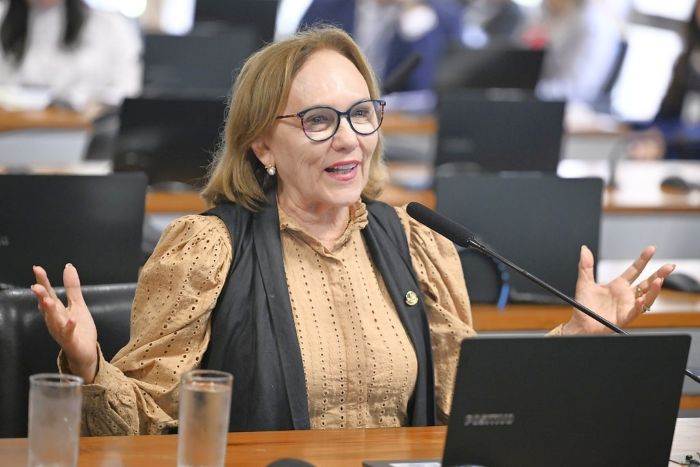 Leia mais sobre o artigo Senadora Zenaide Maia apoia projeto que acaba com escala 6×1 e reduz jornada para 40 horas semanais