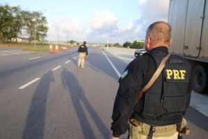 Leia mais sobre o artigo PRF inicia Operação Dia do Trabalho 2026 nas rodovias federais do RN