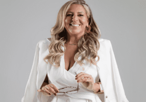 Leia mais sobre o artigo Por que a drenagem linfática virou tendência além da estética e ganhou espaço na saúde e no bem-estar