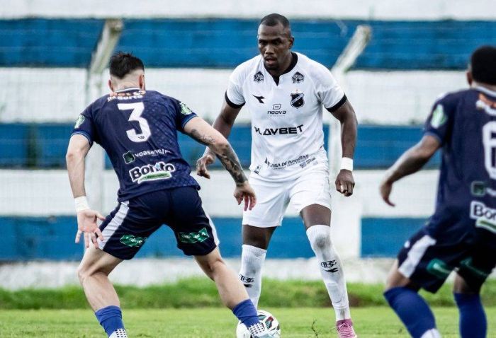 Leia mais sobre o artigo Esporte: ABC perde para o Maguary fora de casa e sofre primeira derrota na Série D