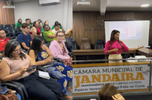 Leia mais sobre o artigo Câmara de Jandaíra investe em qualificação de servidores para atendimento mais humanizado