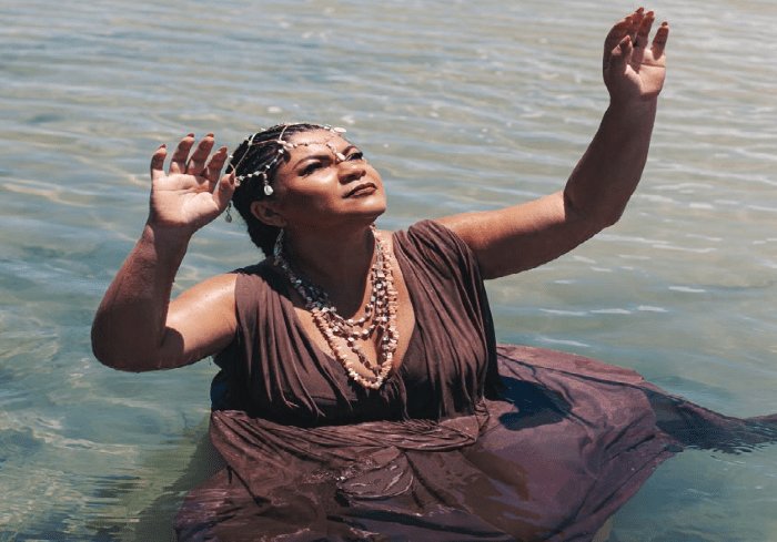 Leia mais sobre o artigo Khrystal representa RN e Brasil em evento cultural na China