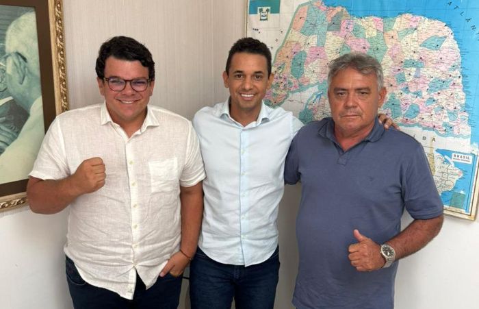 Leia mais sobre o artigo Allyson amplia força no Mato Grande com apoio de prefeito da região