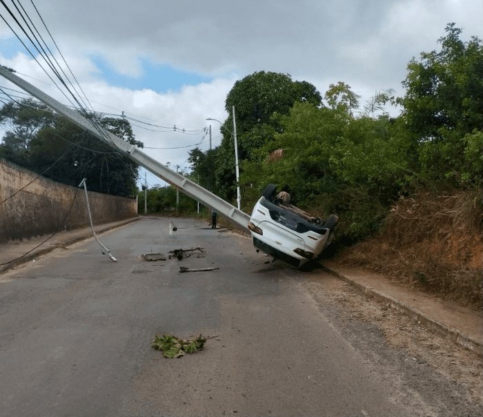 Leia mais sobre o artigo Imprudência: Em três meses, mais de 100 colisões contra postes foram registradas pela Neoenergia Cosern