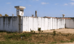 Leia mais sobre o artigo Presídio Pereirão em Caicó é cercado pela polícia após tentativa de fuga de detentos