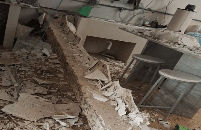 Leia mais sobre o artigo Viga cede e desaba em laboratório da Ufersa em Mossoró