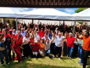 Leia mais sobre o artigo Prefeito de Assú reúne multidão e reforça apoio a Cadu Xavier e Gustavo Soares