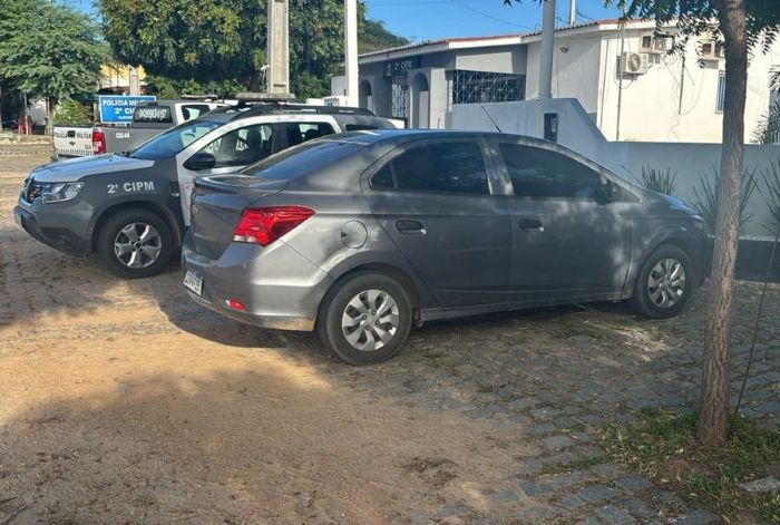 Leia mais sobre o artigo Polícia Militar garante apreensão de carro clonado e detém quatro suspeitos de crimes no Alto Oeste Potiguar