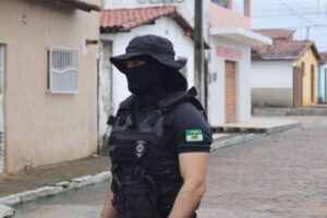 Leia mais sobre o artigo Polícias Civil do RN e PR deflagram “Operação Love Hurts”e prendem mulher suspeita por organização criminosa, golpes e lavagem de dinheiro em Ielmo Marinho