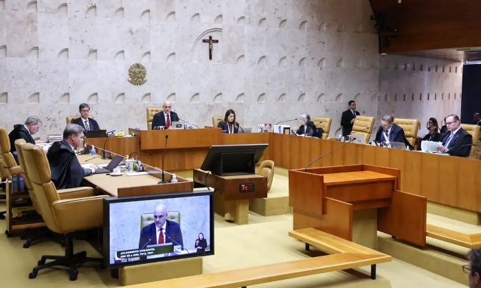 Leia mais sobre o artigo STF valida lei que garantiu igualdade salarial entre homens e mulheres