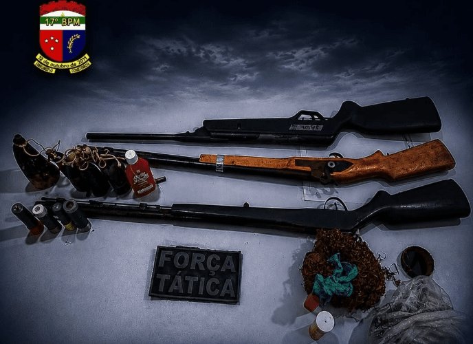 Leia mais sobre o artigo Força Tática do 17°BPM apreende armas e material para recarga de munições em Ielmo Marinho/RN