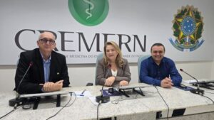 Leia mais sobre o artigo Conselho de Medicina aprova resolução inédita que pune com suspensão e cancelamento de registro empresas de saúde que atrasarem pagamento de médicos
