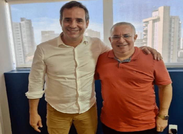 Leia mais sobre o artigo Prefeito Edinho de Poço Branco fecha apoio a pré-candidatura de Cadu Xavier
