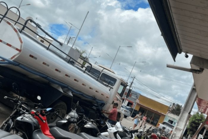 Leia mais sobre o artigo Comerciantes de João Câmara sem água e cobram resposta da CAERN
