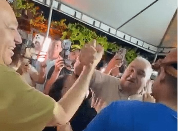 No momento, voc&ecirc; est&aacute; visualizando Encontro de gigantes: Maur&iacute;cio e Holderlin prestigiam Allyson e agitam bastidores da pol&iacute;tica