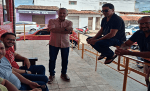 Leia mais sobre o artigo Nos bastidores da política: grupo discute cenário estadual, presidencial e gestão local