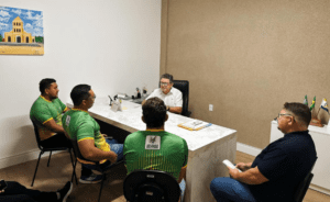 Leia mais sobre o artigo Jandaíra recebe visita de secretário de São Paulo do Potengi para troca de experiências na gestão esportiva