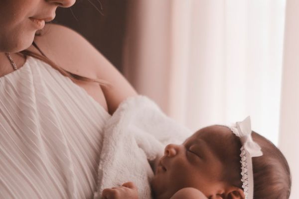 Leia mais sobre o artigo Estado é condenado a indenizar professora que ficou sem remuneração durante licença-maternidade