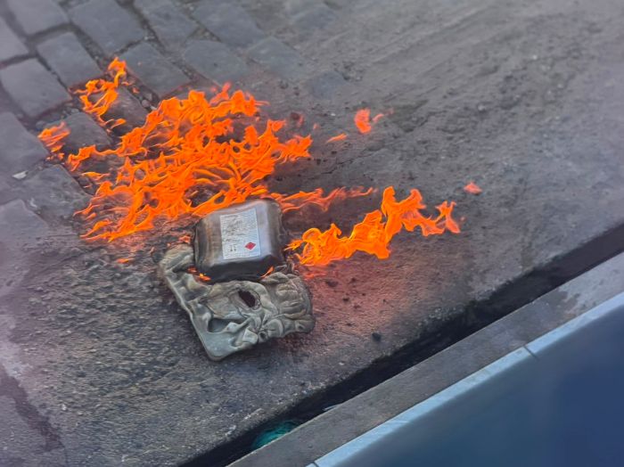 Leia mais sobre o artigo Idoso é preso após incendiar salão de beleza da ex-companheira em Natal