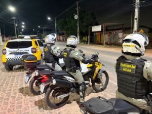 Leia mais sobre o artigo Adolescente é flagrado dirigindo automóvel e pai termina preso durante blitz do Batalhão Rodoviário/CPRE