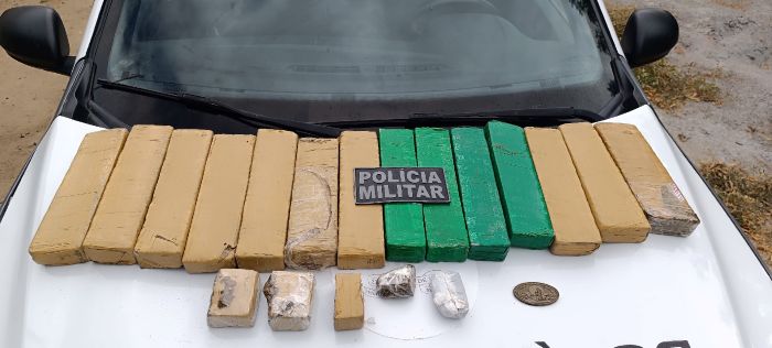 Leia mais sobre o artigo Suspeitos abandonam carro com 14 kg de maconha durante abordagem na BR-304 entre Angicos e Itajá