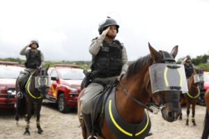 Leia mais sobre o artigo Governo do RN inaugura novo Regimento de Polícia Montada e entrega 38 viaturas ao Corpo de Bombeiros Militar