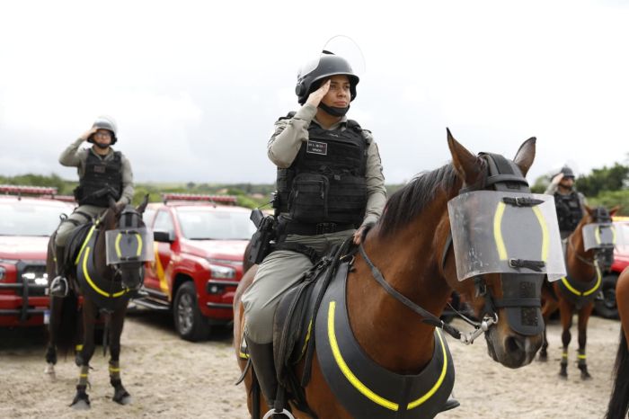 Leia mais sobre o artigo Governo do RN inaugura novo Regimento de Polícia Montada e entrega 38 viaturas ao Corpo de Bombeiros Militar