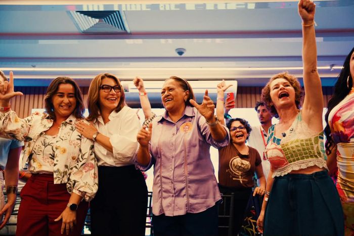 Leia mais sobre o artigo “Samanda, estou com você. Você é porreta”: Janja sela apoio a Samanda no RN e destaca escola política de Fátima