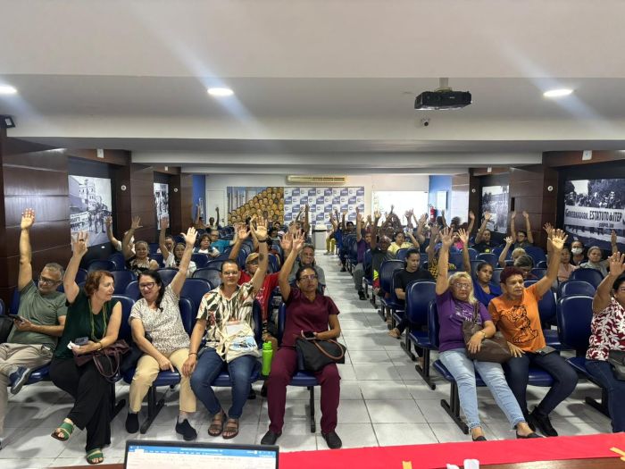 Leia mais sobre o artigo Servidores da saúde estadual denunciam privatização e aprovam paralisação para o dia 17/06